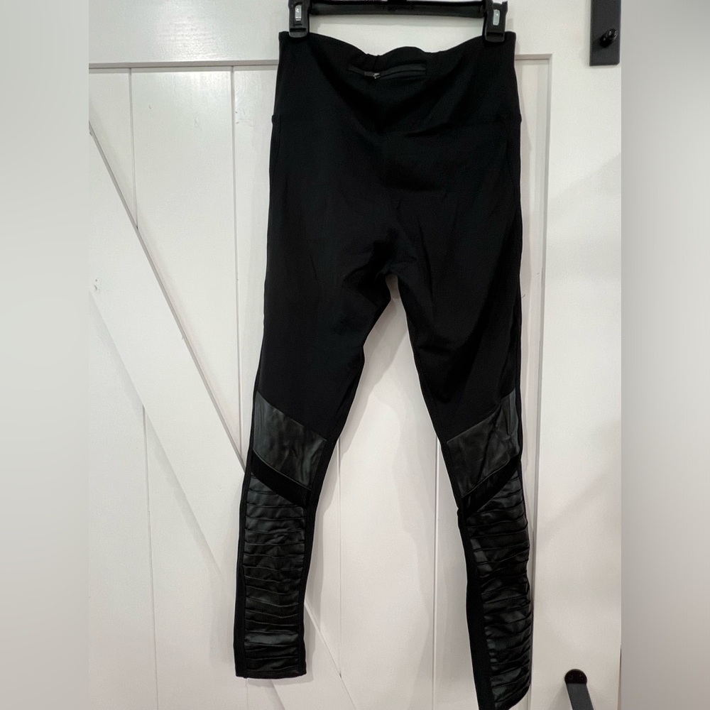 NWT black Electric Yoga faux leather mesh leggings size L